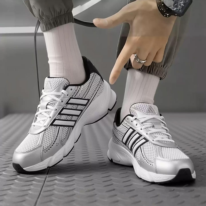 รองเท้ากีฬา Adidas รุ่น TECHNO - Men'S Shoes Half Cut บทวิจารณ์และราคา