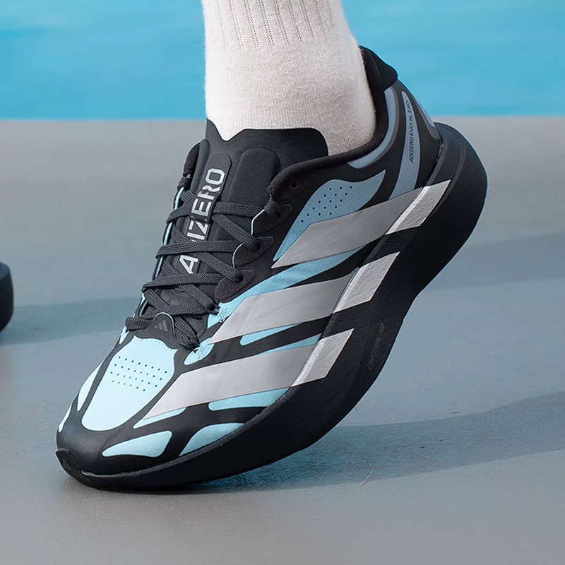 รองเท้าวิ่งสำหรับผู้ชาย Adidas - Men'S Shoes Half Cut บทวิจารณ์และราคา