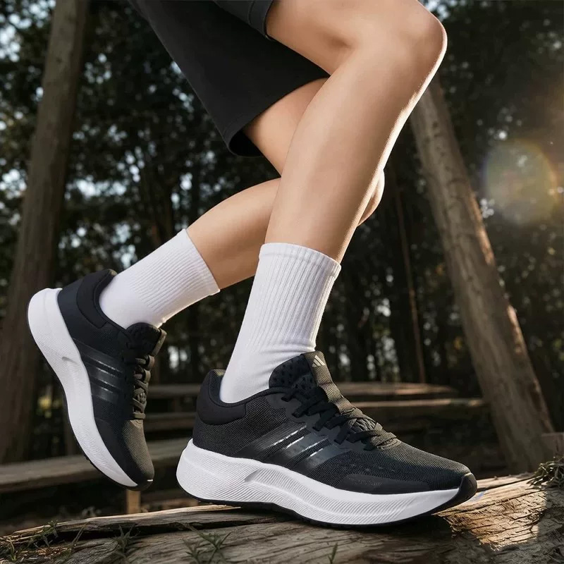 รองเท้าวิ่งผู้หญิง Adidas ของแ - Men'S Shoes Half Cut บทวิจารณ์และราคา