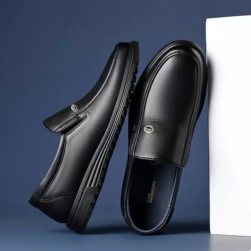 รองเท้าทรงกลมแบบสวมสำหรับผู้ชา - Men Shoes On Clearance บทวิจารณ์และราคา