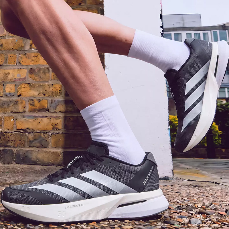 รองเท้าวิ่งมาราธอน Adidas Adiz - Men'S Shoes Half Cut บทวิจารณ์และราคา